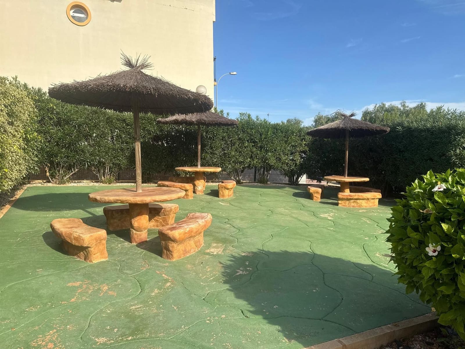 2 bedroom Bungalow for sale in La Florida with pool - € 139,500 (Ref: 9388116)