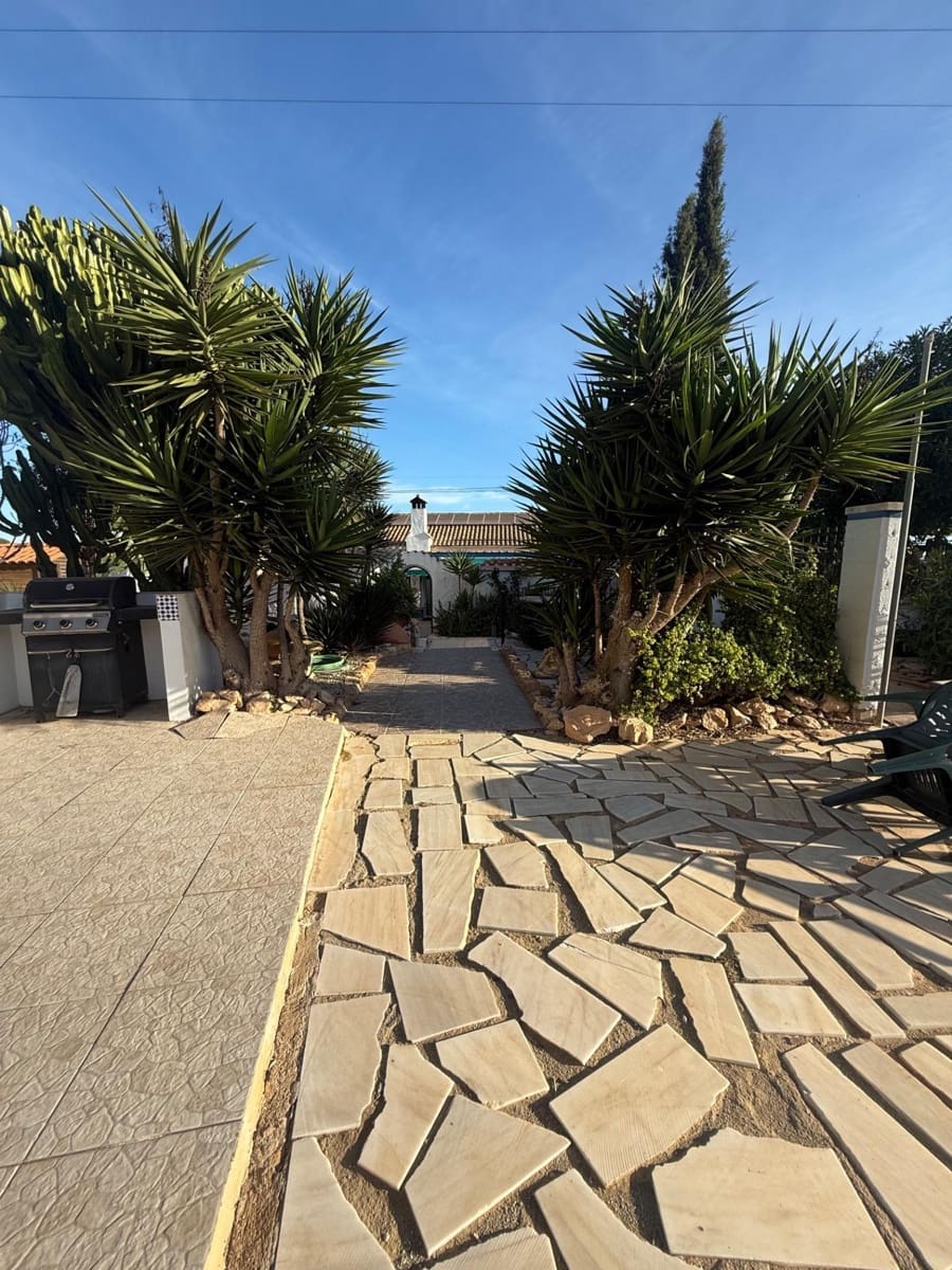 4 soveværelse Finca/Landehus til salg i Pinar de Campoverde med swimmingpool - € 340.000 (Ref: 9398662)