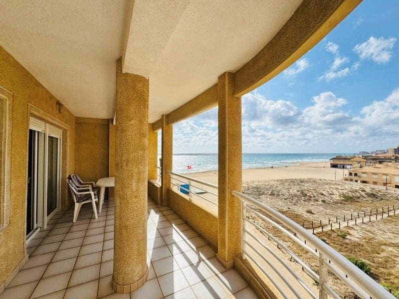 4 bedroom Apartment for sale in Torrevieja - € 340,000 (Ref: 9403554)