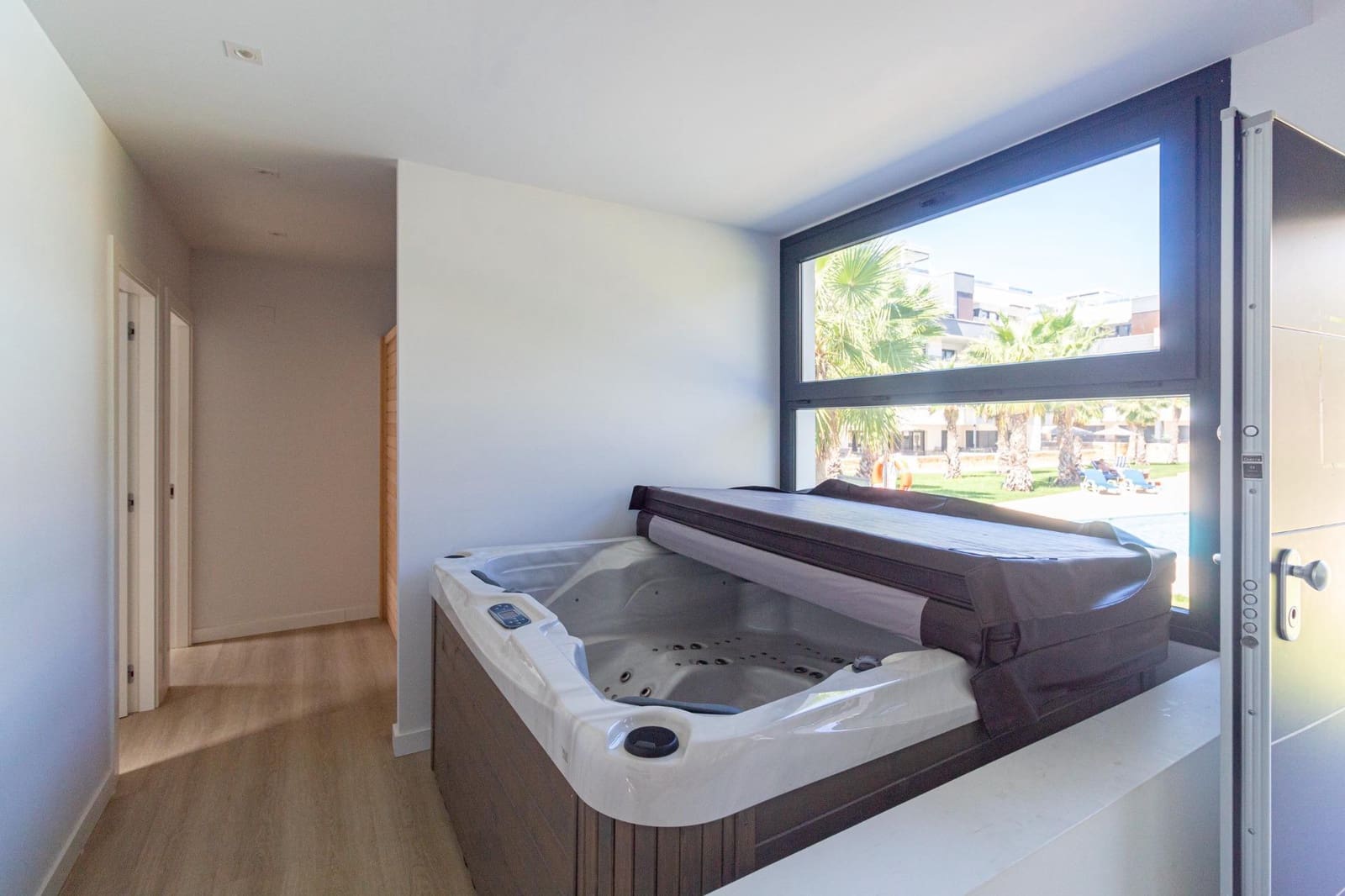 2 bedroom Apartment for sale in La Florida with pool garage - € 299,900 (Ref: 9437580)