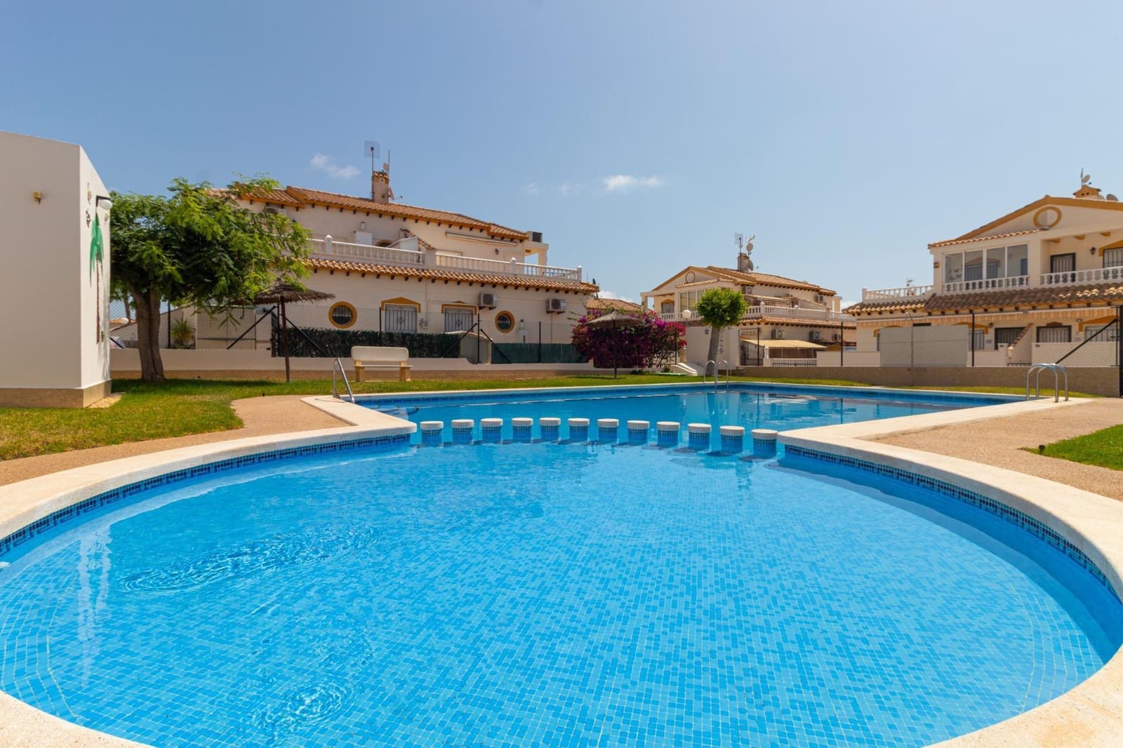 3 bedroom Townhouse for sale in Orihuela with pool - € 288,000 (Ref: 9438131)