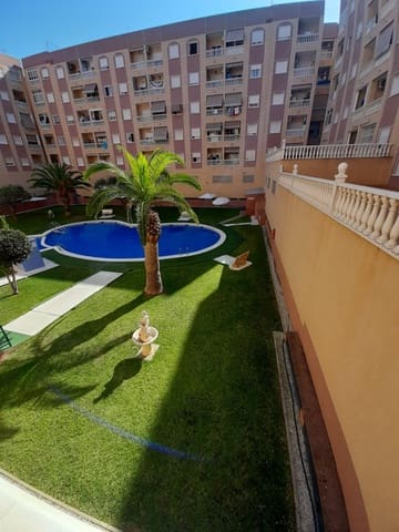 2 makuuhuone Huoneisto myytävänä paikassa Centro, Torrevieja - 135 000 € (Ref: 9509142)