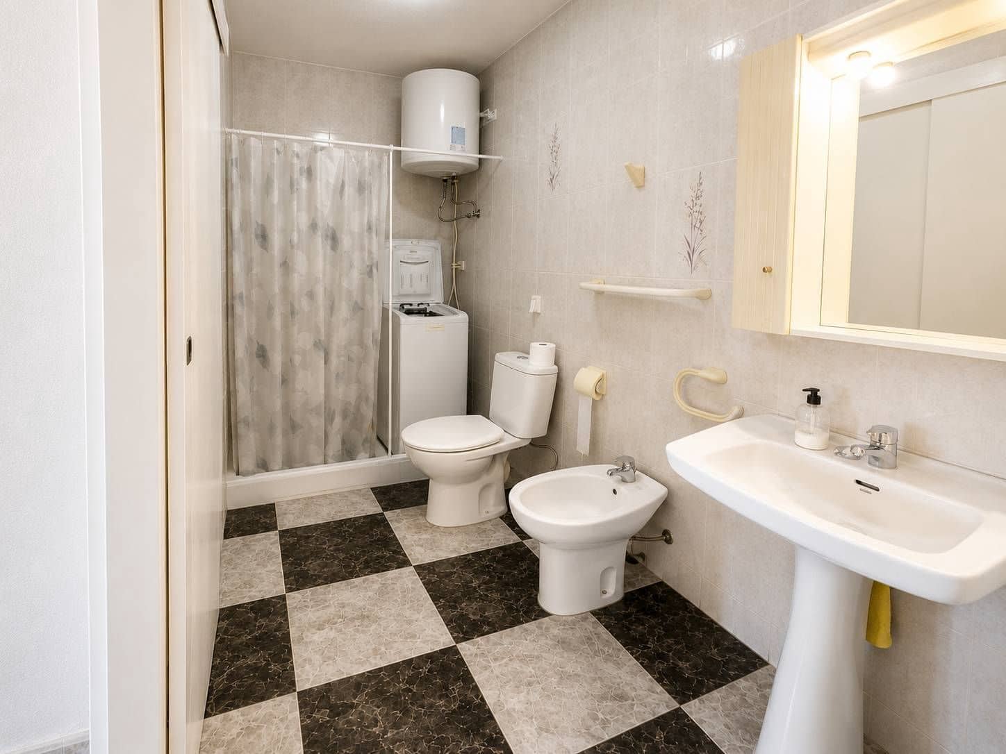 1 bedroom Apartment for sale in La Manga del Mar Menor - € 135,000 (Ref: 9509143)