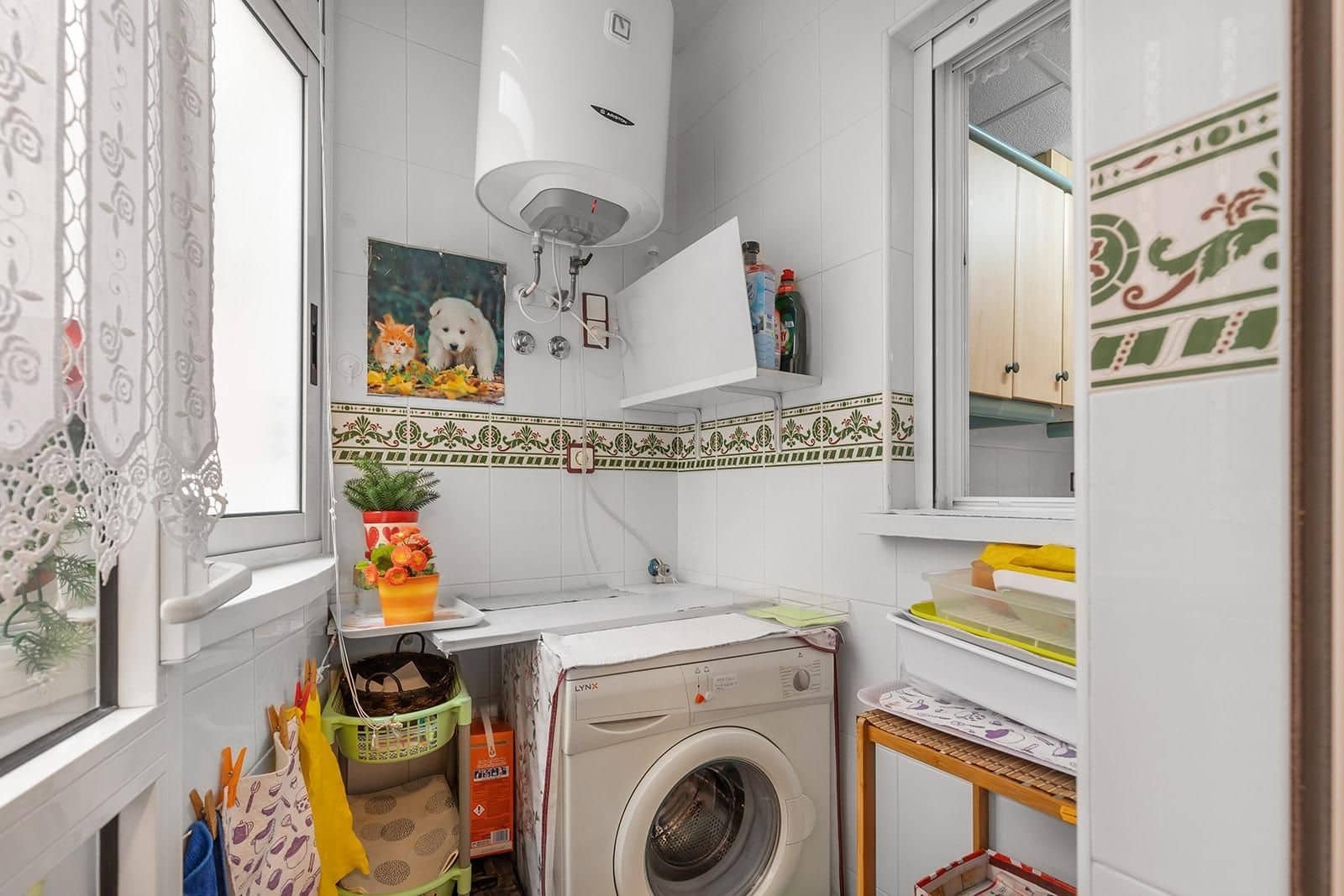 Apartamento de 2 habitaciones en Torrevieja en venta con garaje - 132.500 € (Ref: 9509145)