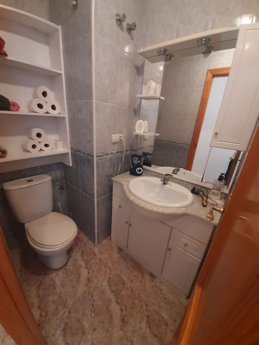 2 soverom Leilighet til salgs i Torrevieja - € 130 000 (Ref: 9509147)