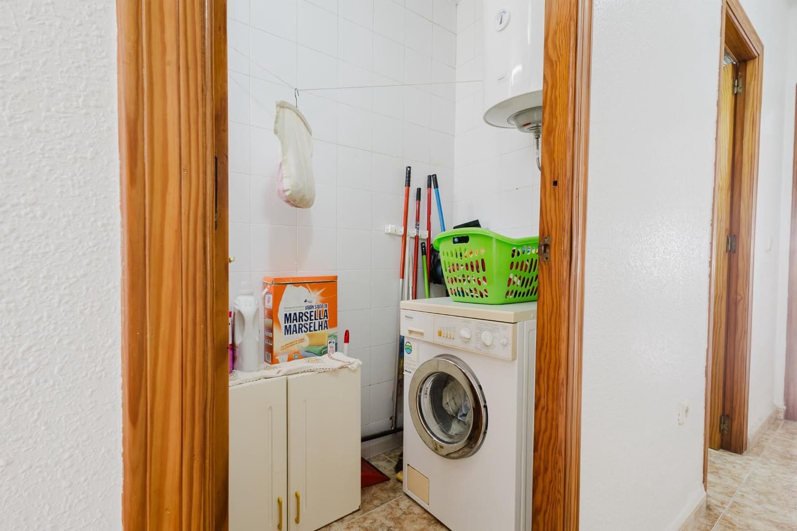 2 bedroom Apartment for sale in Torrevieja with garage - € 149,500 (Ref: 9513570)