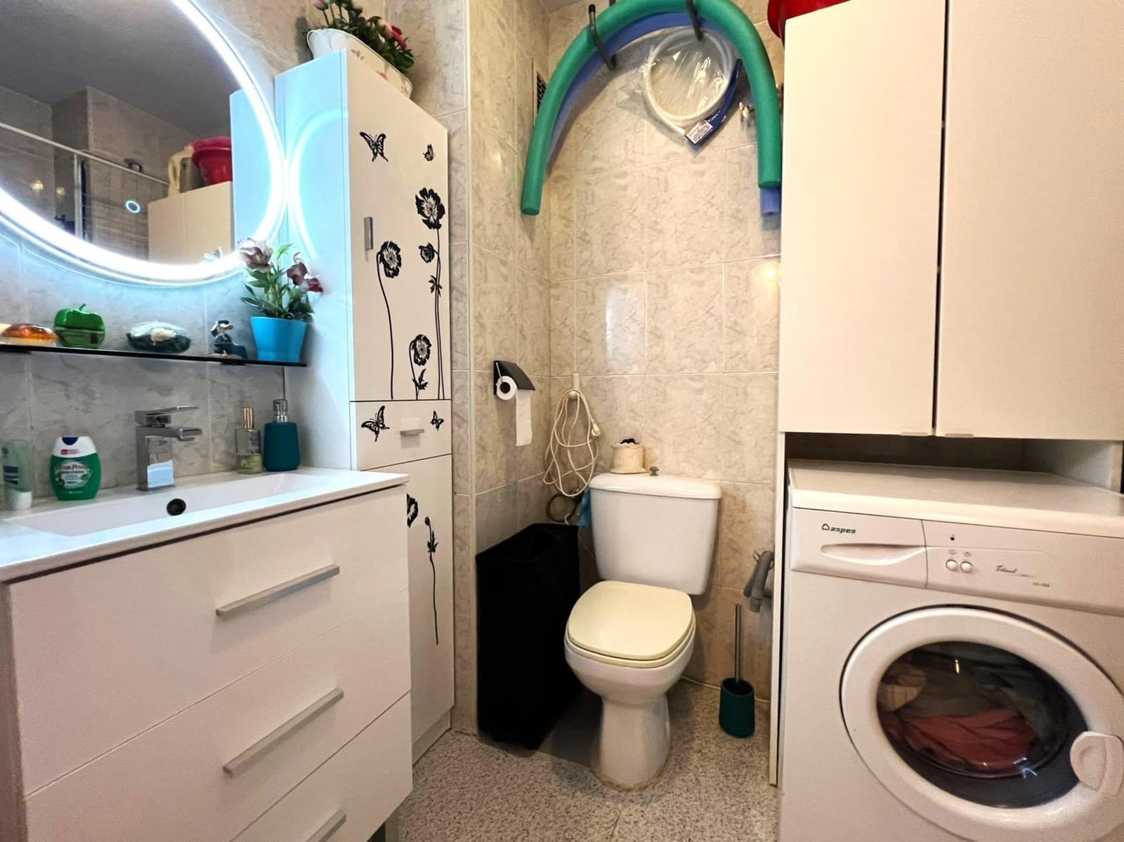 Apartment for sale in Torrevieja with pool - € 75,000 (Ref: 9519168)