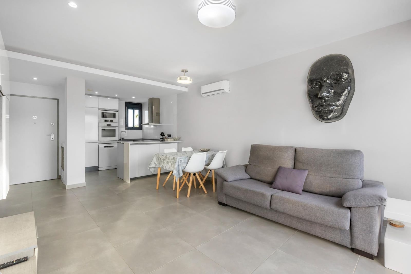 2 chambre Bungalow à vendre à Torrevieja avec piscine garage - 269 900 € (Ref: 9690975)