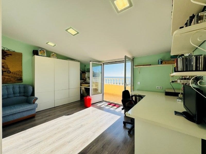 3 sovrum Takvåning till salu i Guardamar del Segura med pool - 470 000 € (Ref: 9690986)