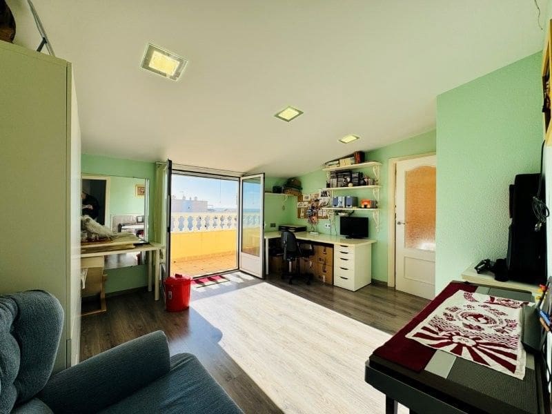 3 sovrum Takvåning till salu i Guardamar del Segura med pool - 470 000 € (Ref: 9690986)