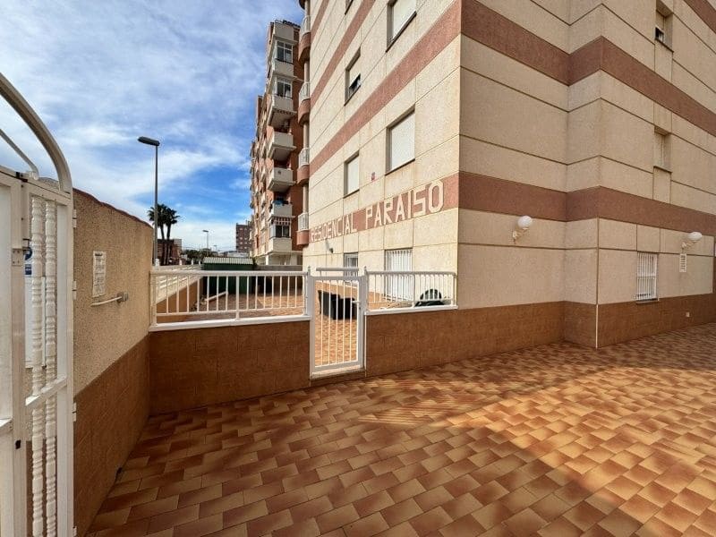 2 chambre Appartement à vendre à Torrevieja avec piscine - 179 000 € (Ref: 9690987)