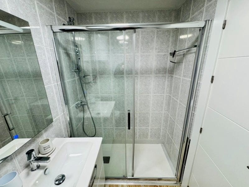 2 Zimmer Apartment zu verkaufen in Torrevieja - 189.000 € (Ref: 9690988)