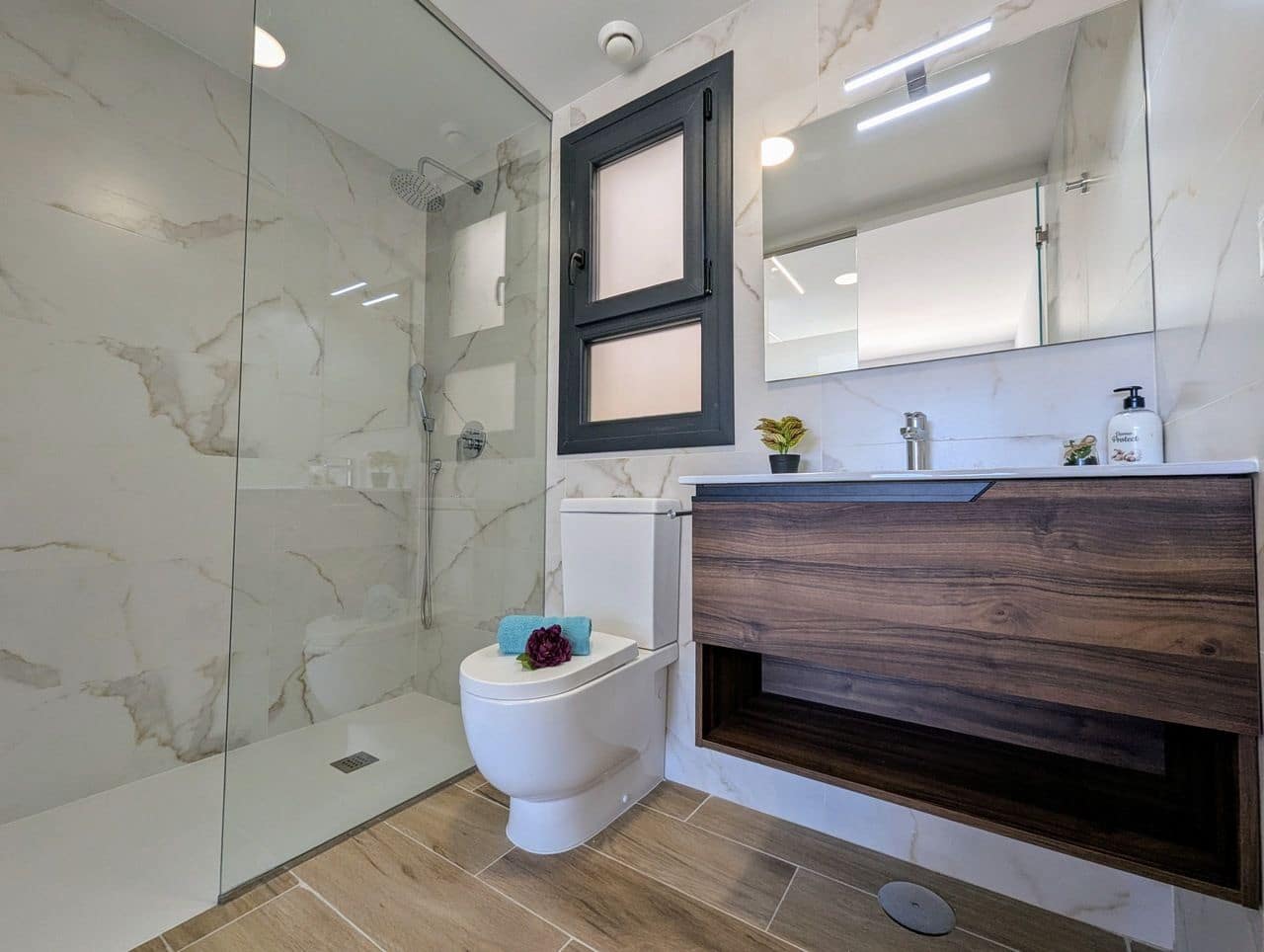 2 chambre Penthouse à vendre à Filipinas - 310 000 € (Ref: 9691059)