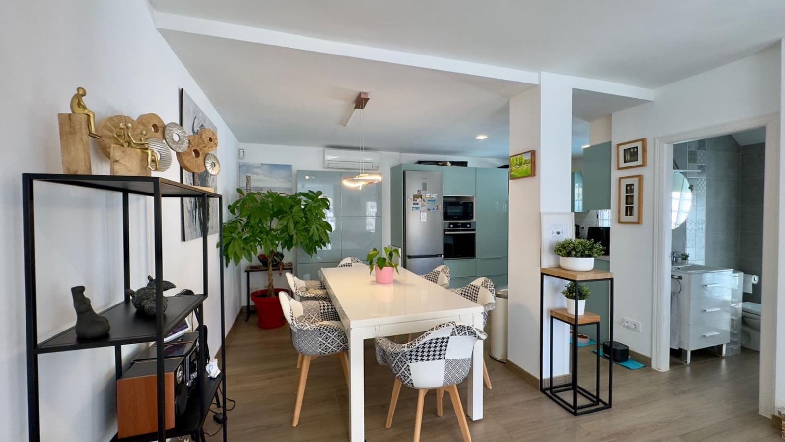 2 makuuhuone Huvila myytävänä paikassa Orihuela Costa mukana uima-altaan - 279 900 € (Ref: 9691068)