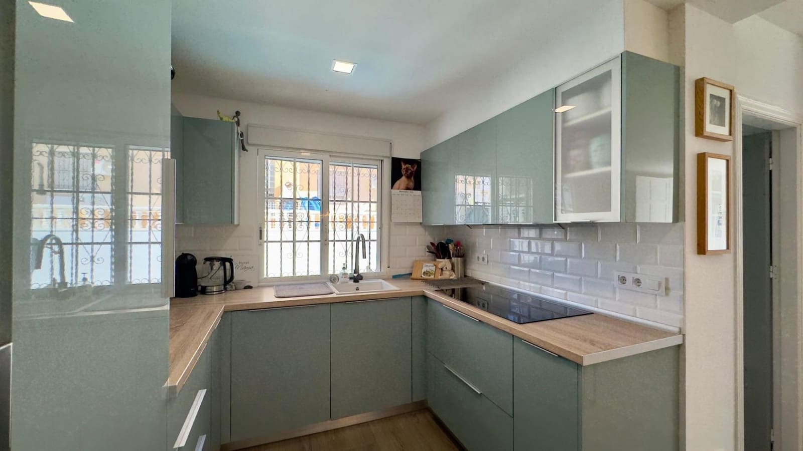 2 makuuhuone Huvila myytävänä paikassa Orihuela Costa mukana uima-altaan - 279 900 € (Ref: 9691068)