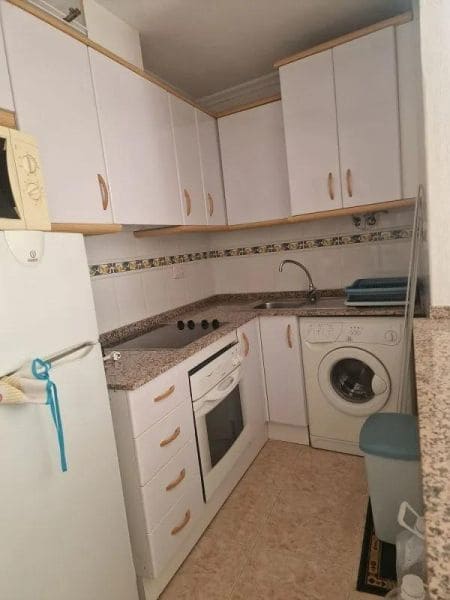 2 bedroom Penthouse for sale in Torrevieja with pool - € 124,000 (Ref: 9691070)