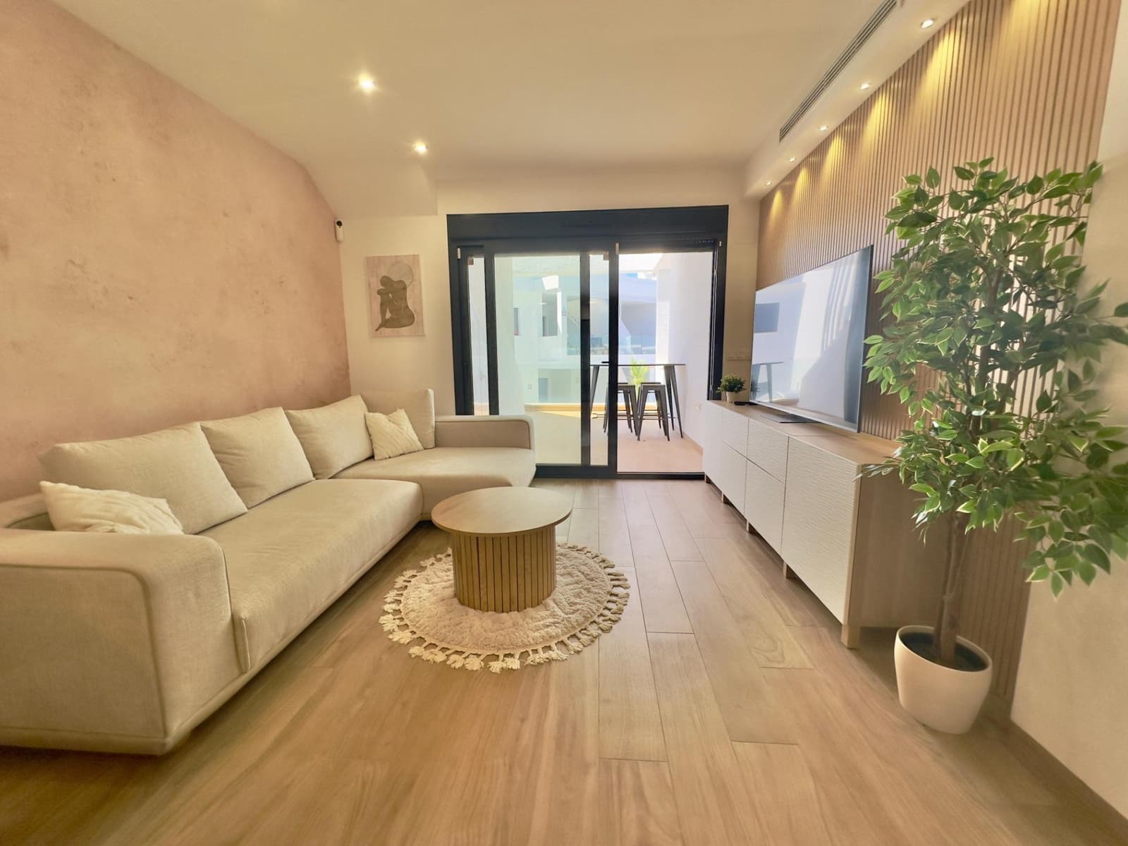 2 sypialnia Bungalow na sprzedaż w Los Balcones z basenem garażem - 315 000 € (Ref: 9691080)