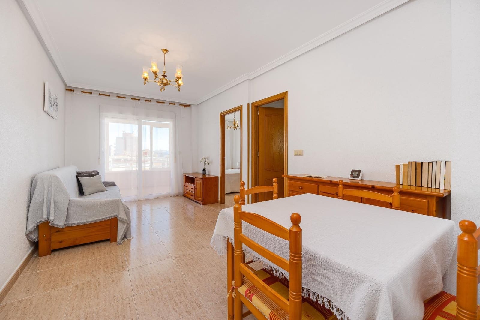 2 sypialnia Apartament na sprzedaż w Torrevieja z basenem - 129 900 € (Ref: 9691097)