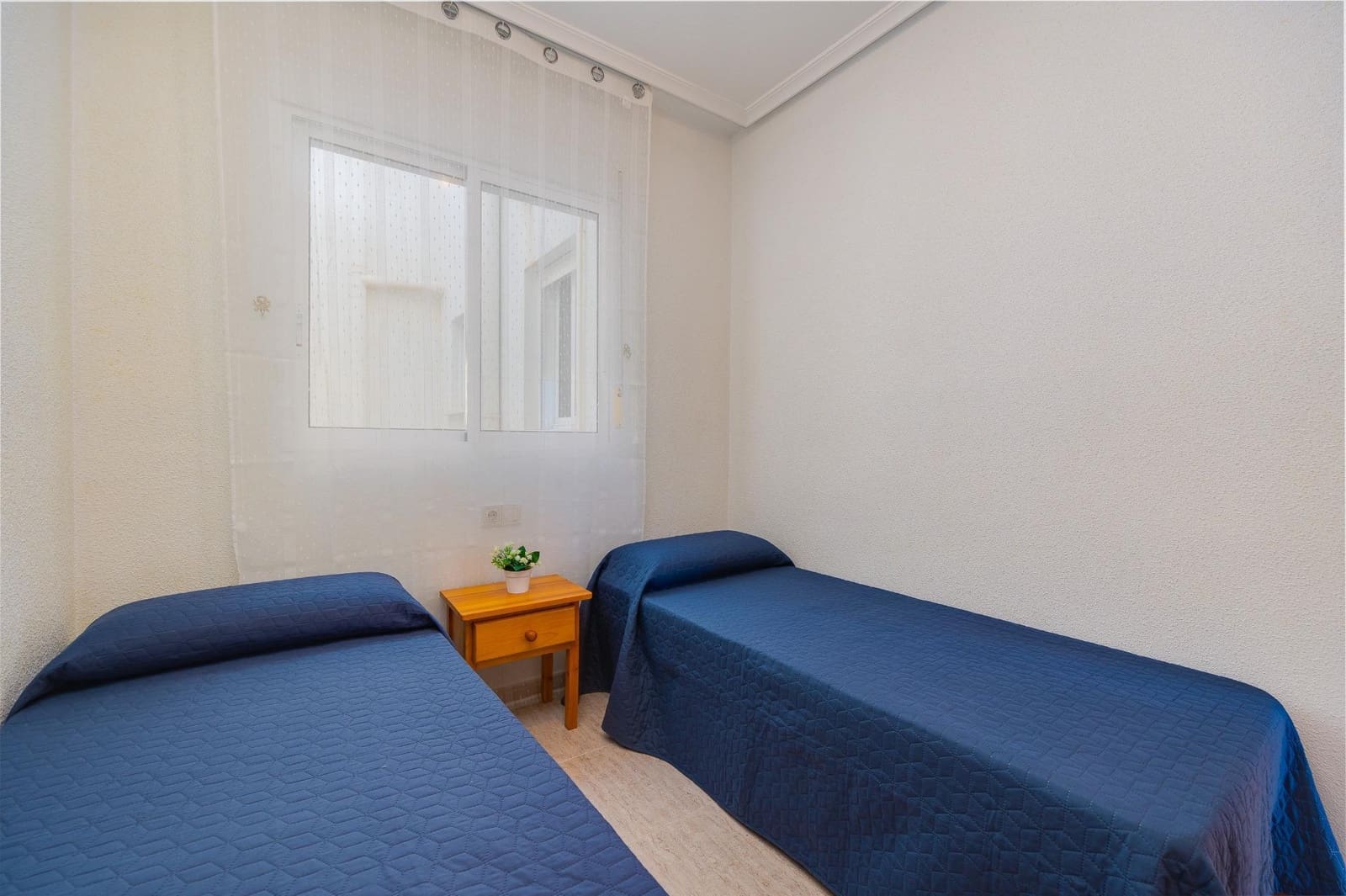 2 sypialnia Apartament na sprzedaż w Torrevieja z basenem - 129 900 € (Ref: 9691097)