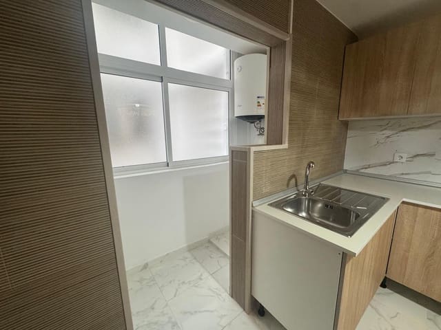 3 Zimmer Apartment zu verkaufen in Torrevieja - 185.000 € (Ref: 9691113)