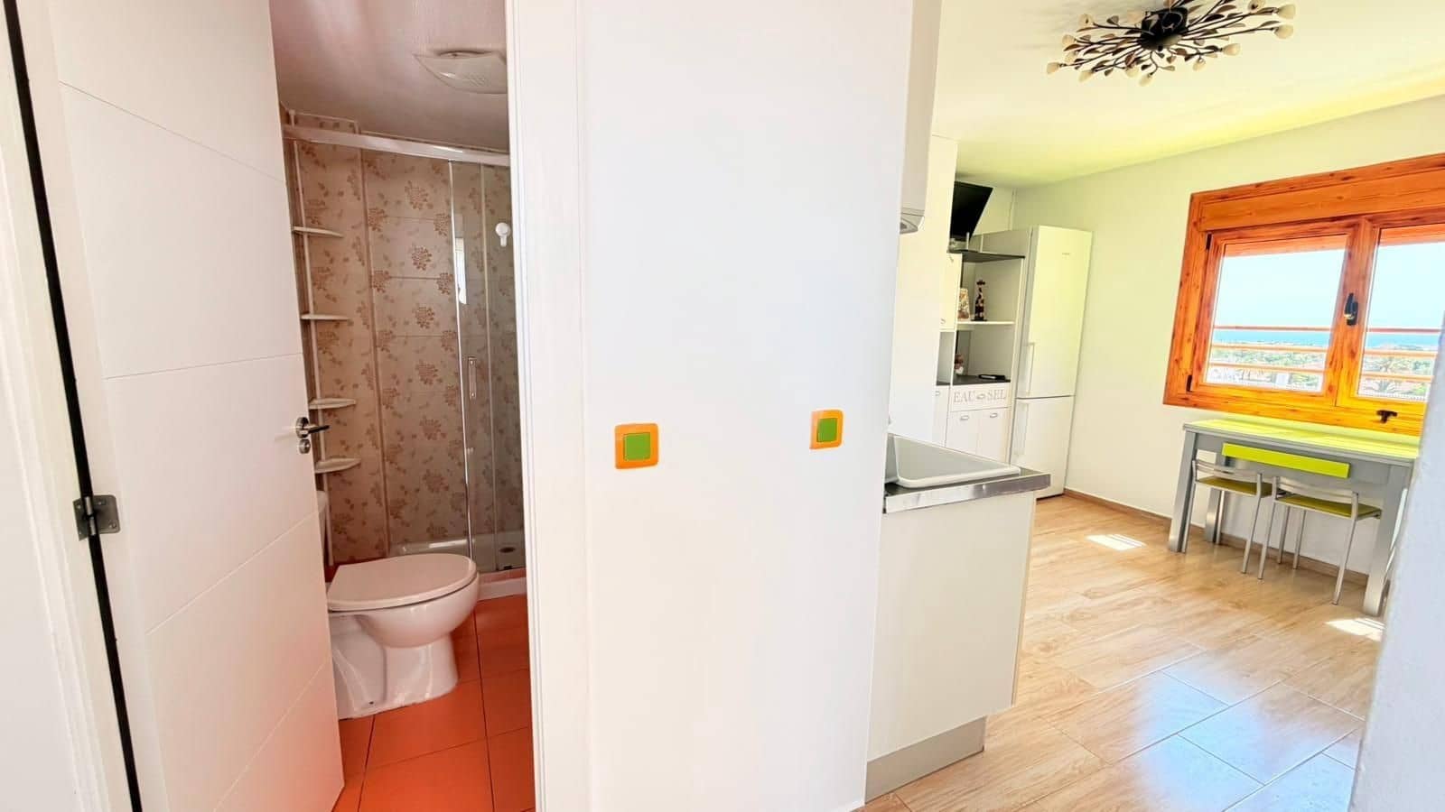 1 soveværelse Lejlighed til salg i Torrevieja med swimmingpool - € 117.260 (Ref: 9698919)