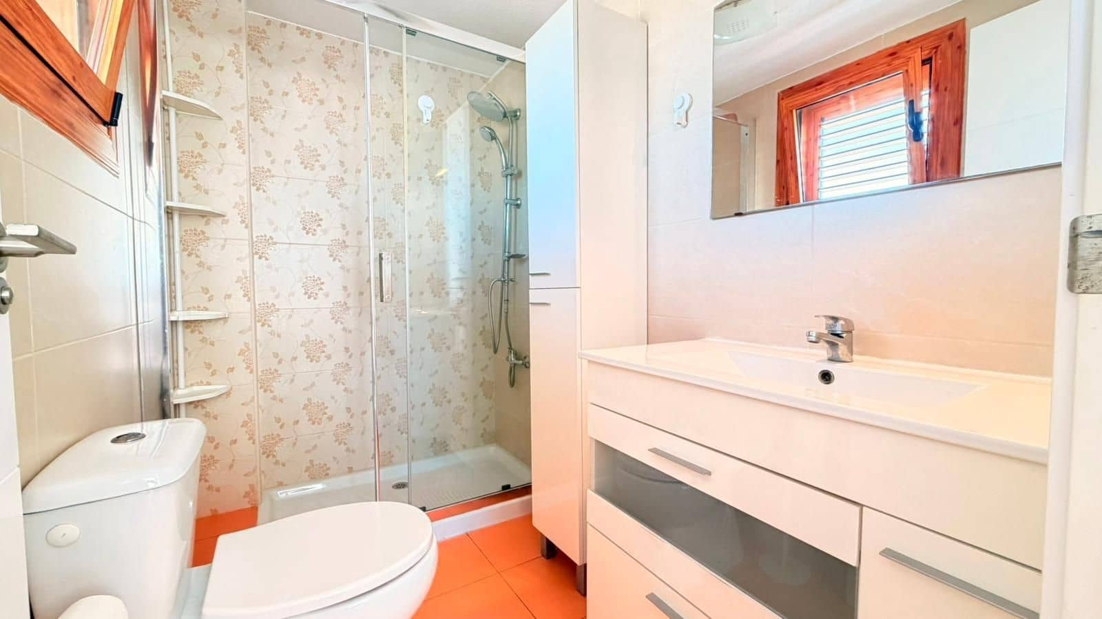 1 soveværelse Lejlighed til salg i Torrevieja med swimmingpool - € 117.260 (Ref: 9698919)