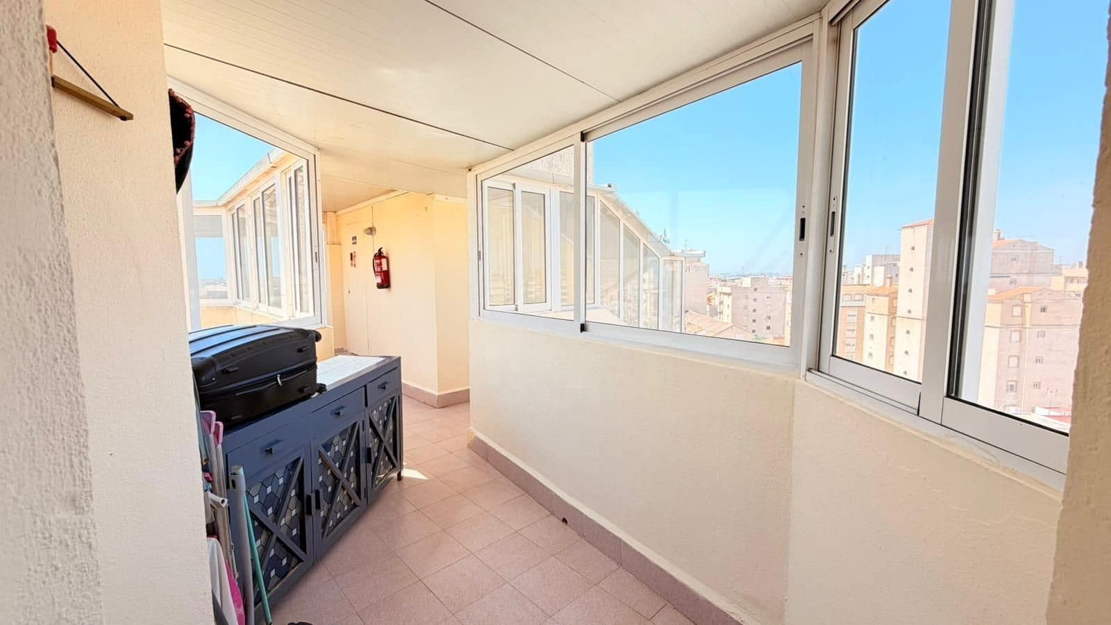 1 soveværelse Lejlighed til salg i Torrevieja med swimmingpool - € 117.260 (Ref: 9698919)