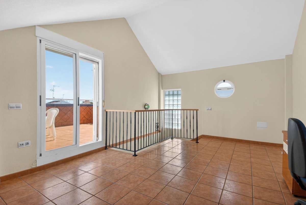 5 sovrum Villa till salu i Lo Pagan med garage - 299 990 € (Ref: 9698927)