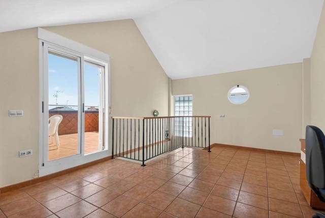 5 sovrum Villa till salu i Lo Pagan, San Pedro del Pinatar med garage - 299 990 € (Ref: 9698927)