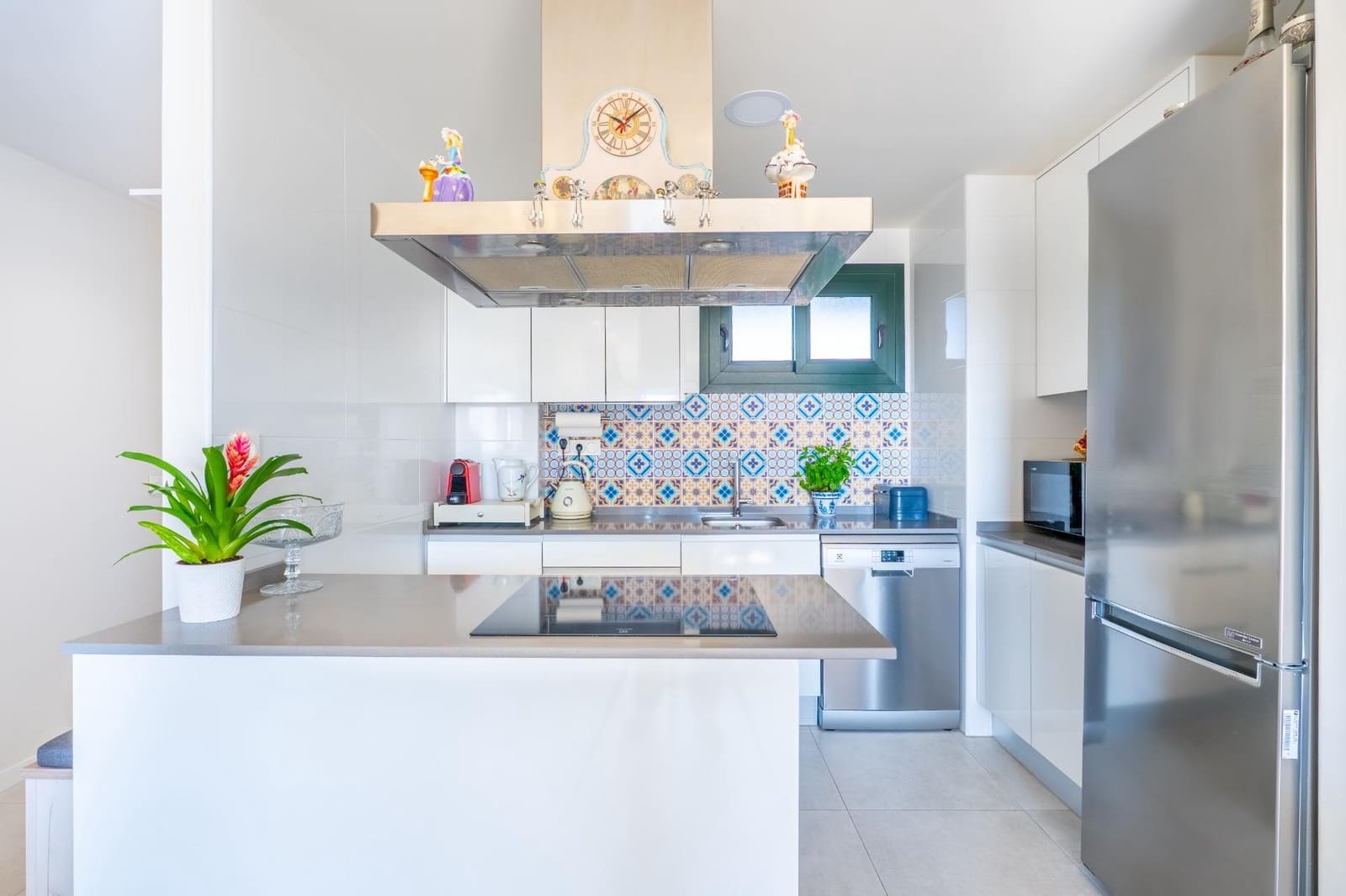 Apartamento de 2 habitaciones en Pilar de la Horadada en venta con piscina - 265.000 € (Ref: 9698936)