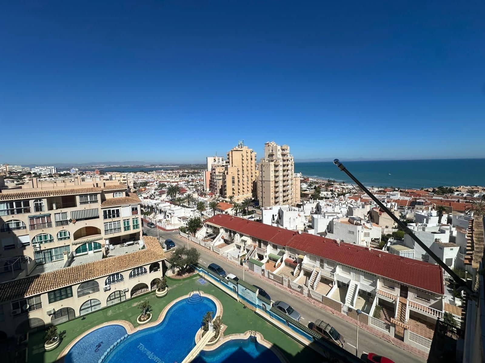 Ático de 1 habitación en Torrevieja en venta con piscina garaje - 149.000 € (Ref: 9702094)