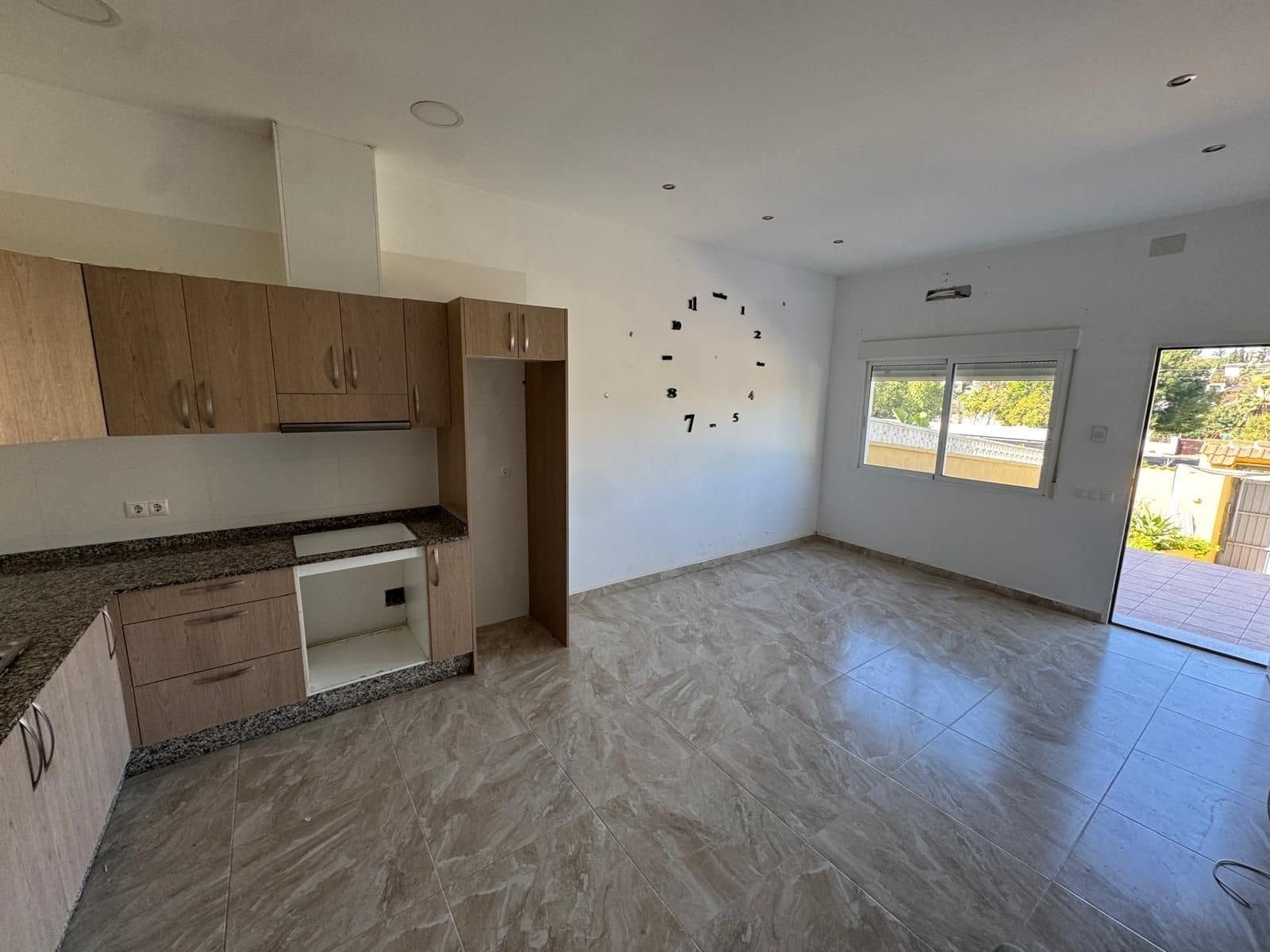 2 bedroom Villa for sale in La Siesta - € 289,000 (Ref: 9704965)