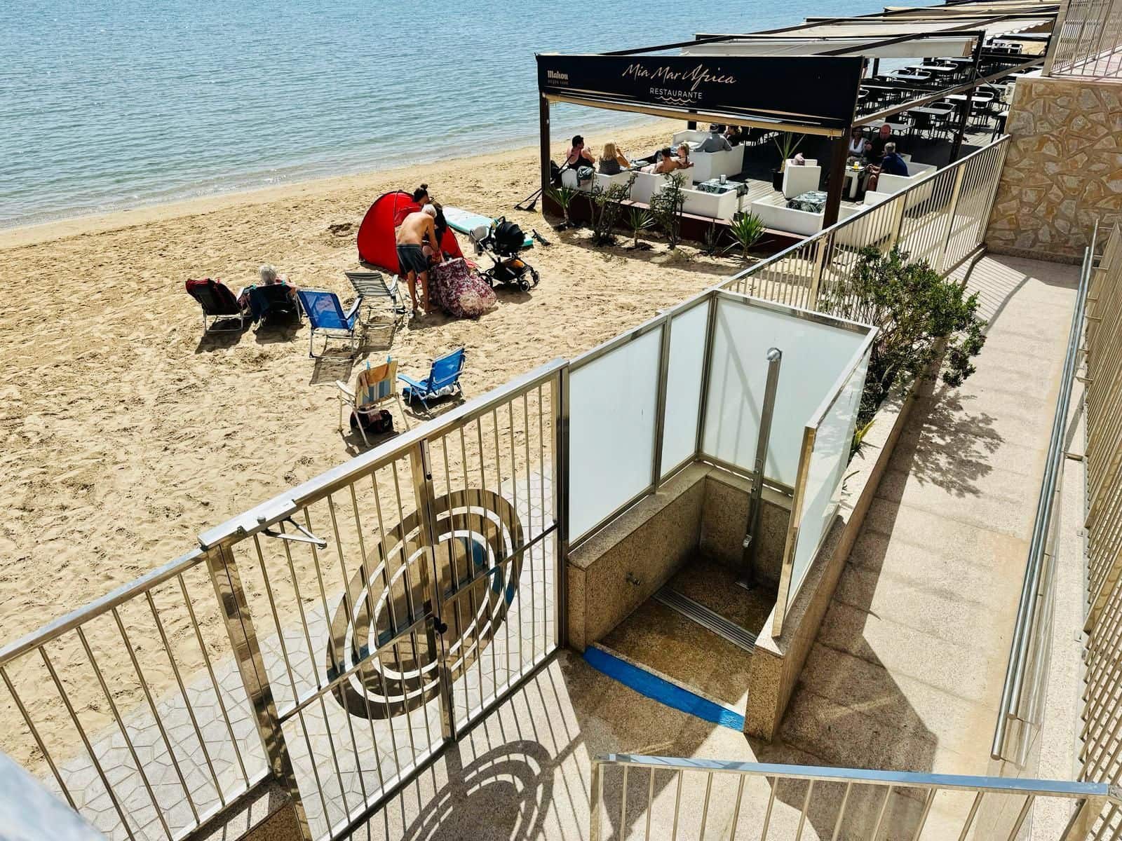 3 makuuhuone Huoneisto myytävänä paikassa Torrevieja mukana uima-altaan - 224 000 € (Ref: 9712157)