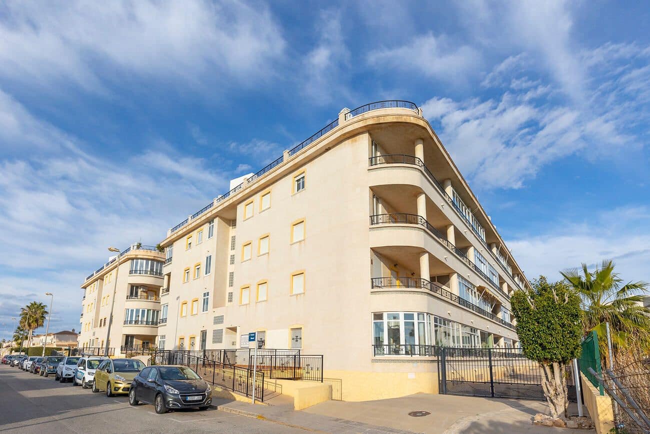 2 slaapkamer Appartement te koop in Orihuela Costa - € 169.900 (Ref: 9715078)