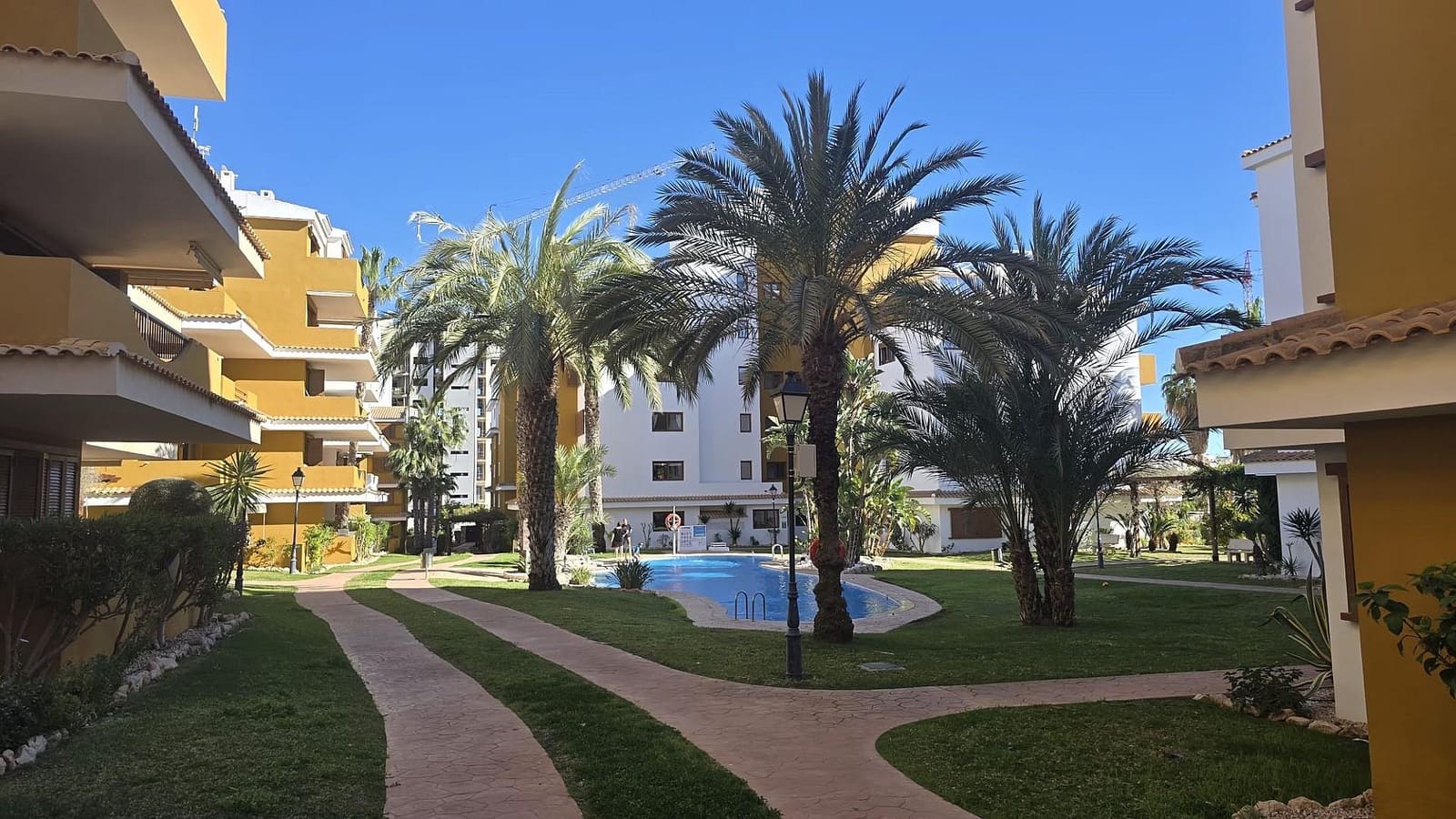 2 bedroom Apartment for sale in Punta Prima with garage - € 279,000 (Ref: 9715082)