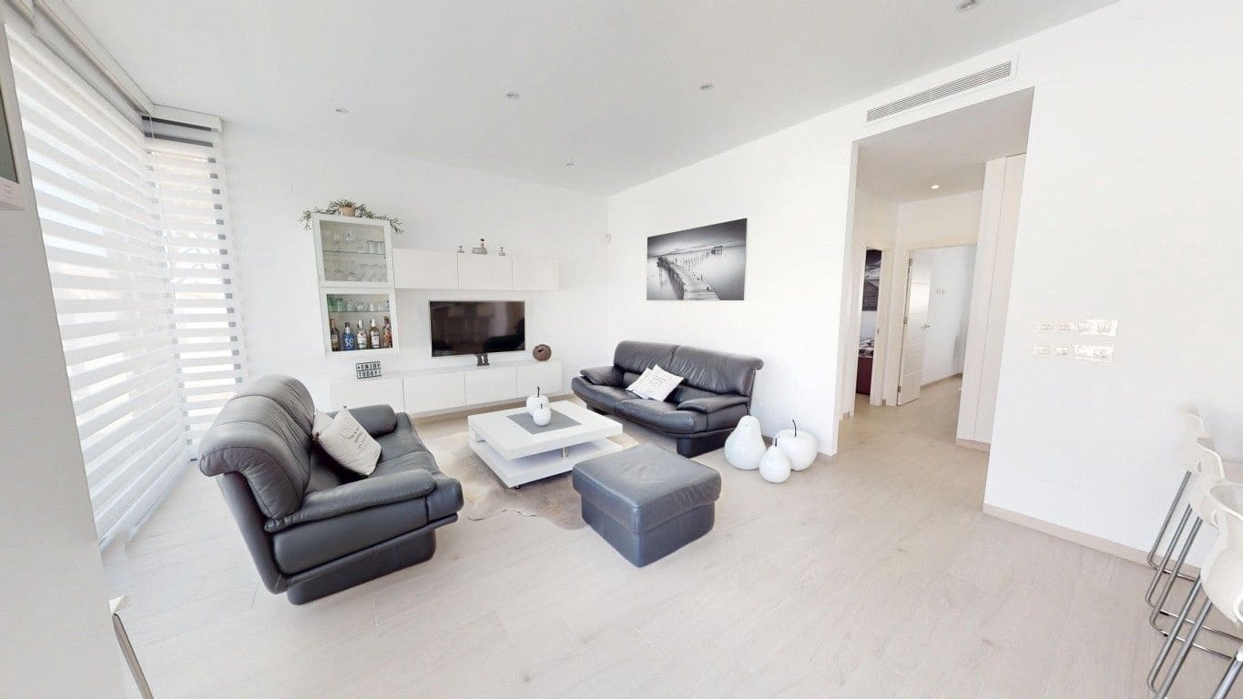 3 soverom Villa til salgs i Los Alcazares med garasje - € 469 000 (Ref: 9715083)