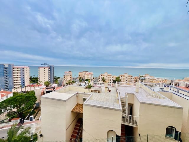 Apartamento de 2 habitaciones en Parque Acuático - Sector 25, Torrevieja en venta con piscina - 228.000 € (Ref: 9720147)