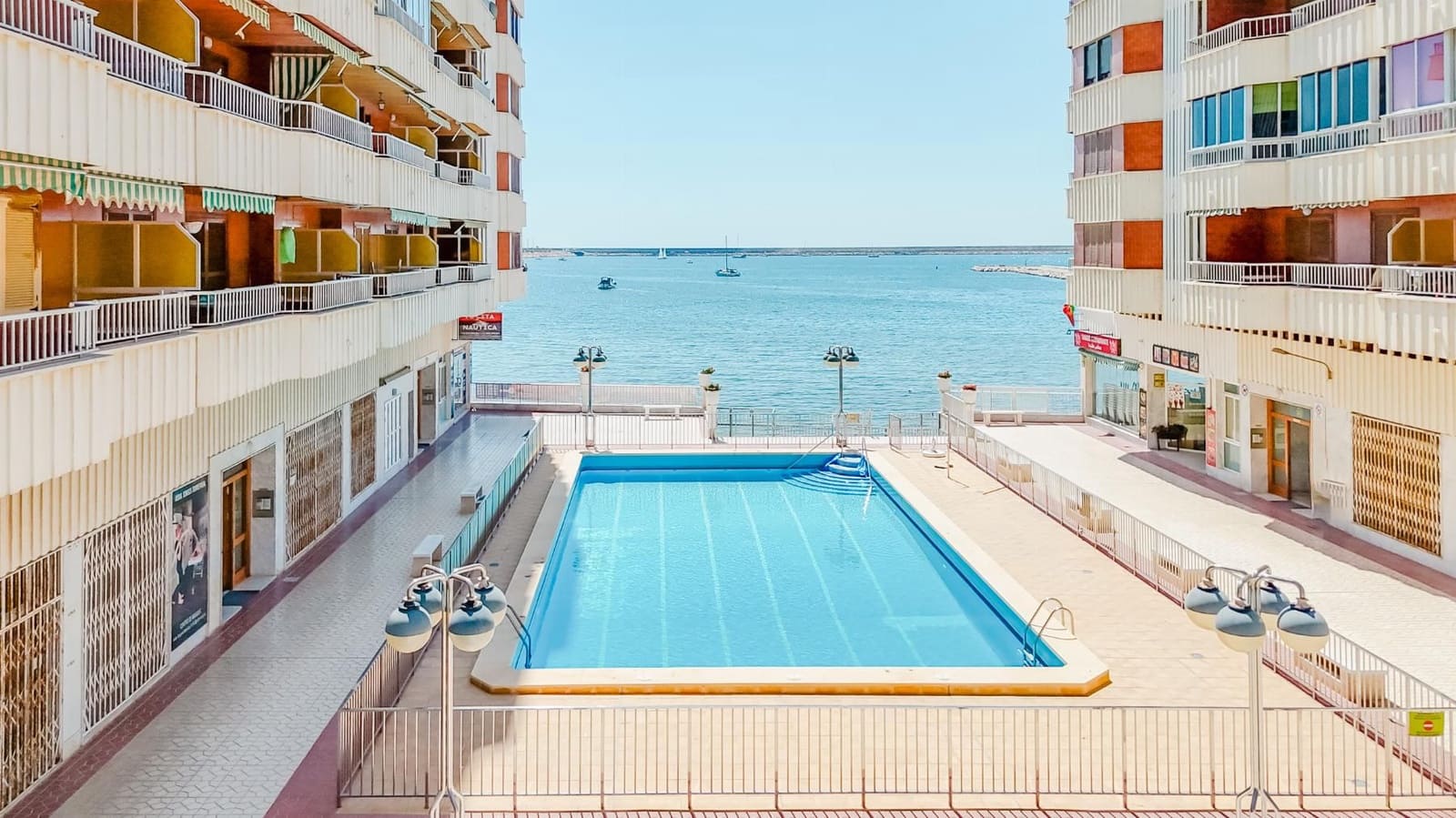 3 chambre Appartement à vendre à Torrevieja - 236 000 € (Ref: 9726810)