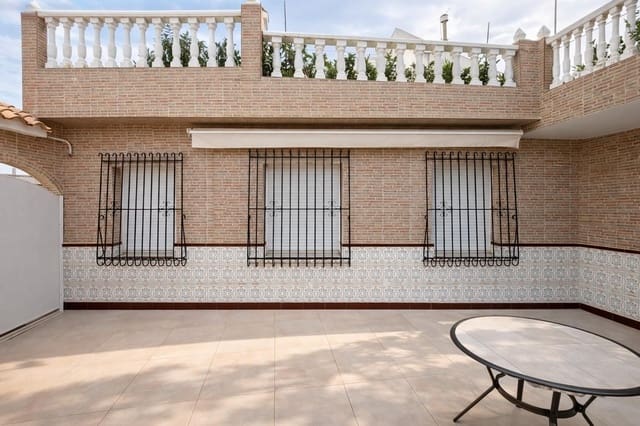 4 soverom Villa til salgs i Lo Pagan, San Pedro del Pinatar med svømmebasseng - € 276 000 (Ref: 9726818)