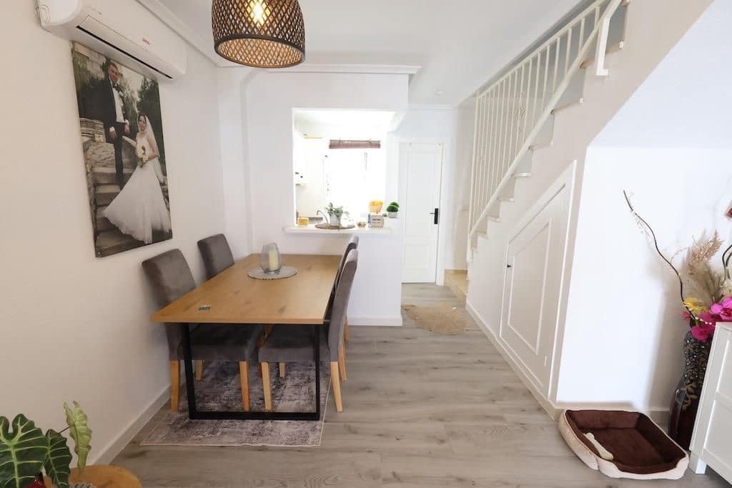 Apartamento de 2 habitaciones en Torre de la Horadada en venta - 229.900 € (Ref: 9729346)