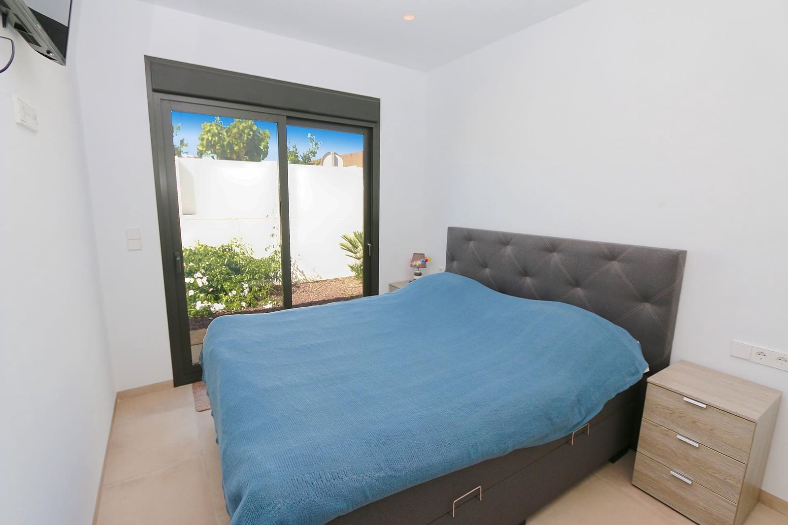 Chalet de 3 habitaciones en Pilar de la Horadada en venta - 445.000 € (Ref: 9735712)