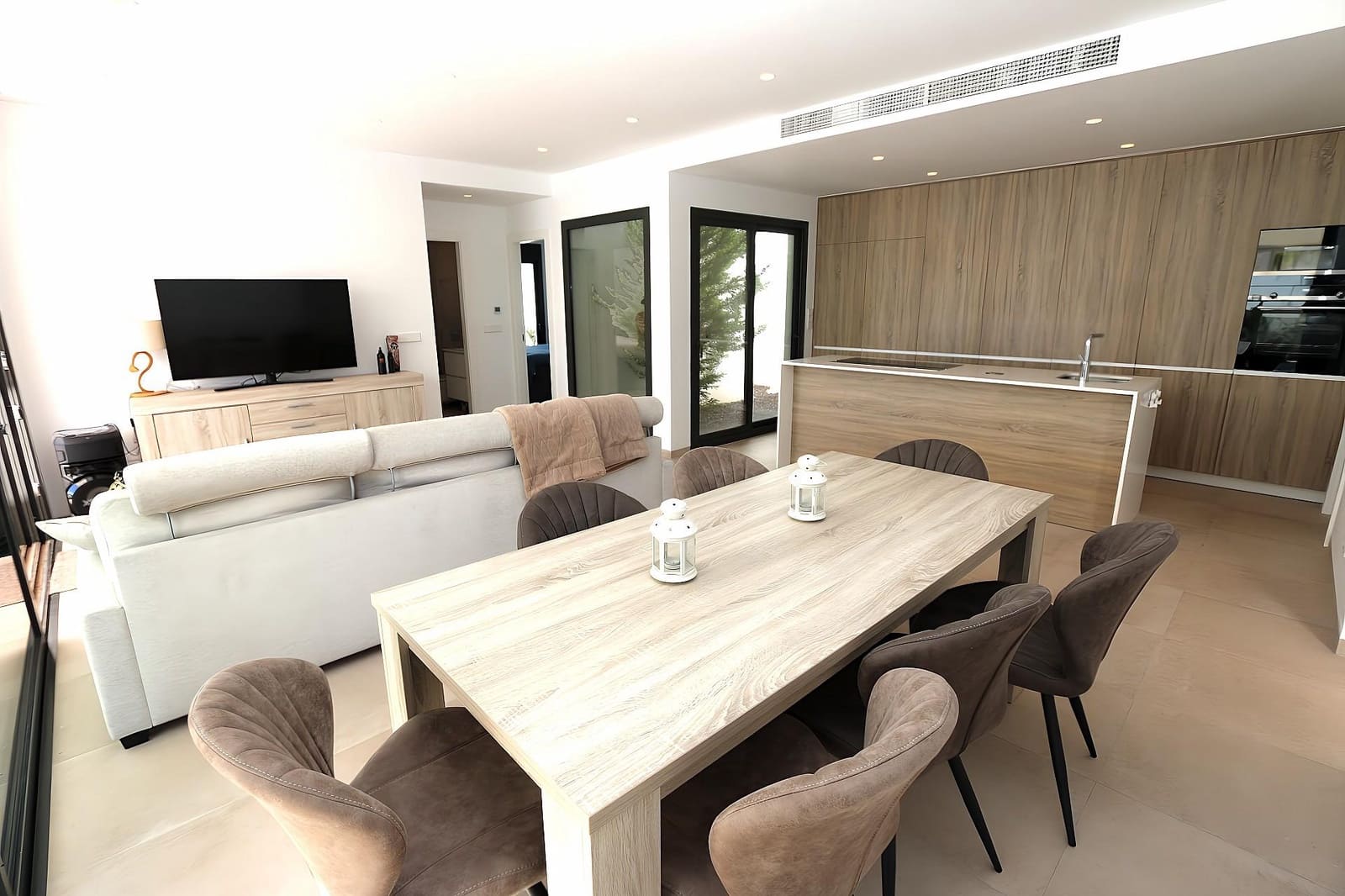 Chalet de 3 habitaciones en Pilar de la Horadada en venta - 445.000 € (Ref: 9735712)