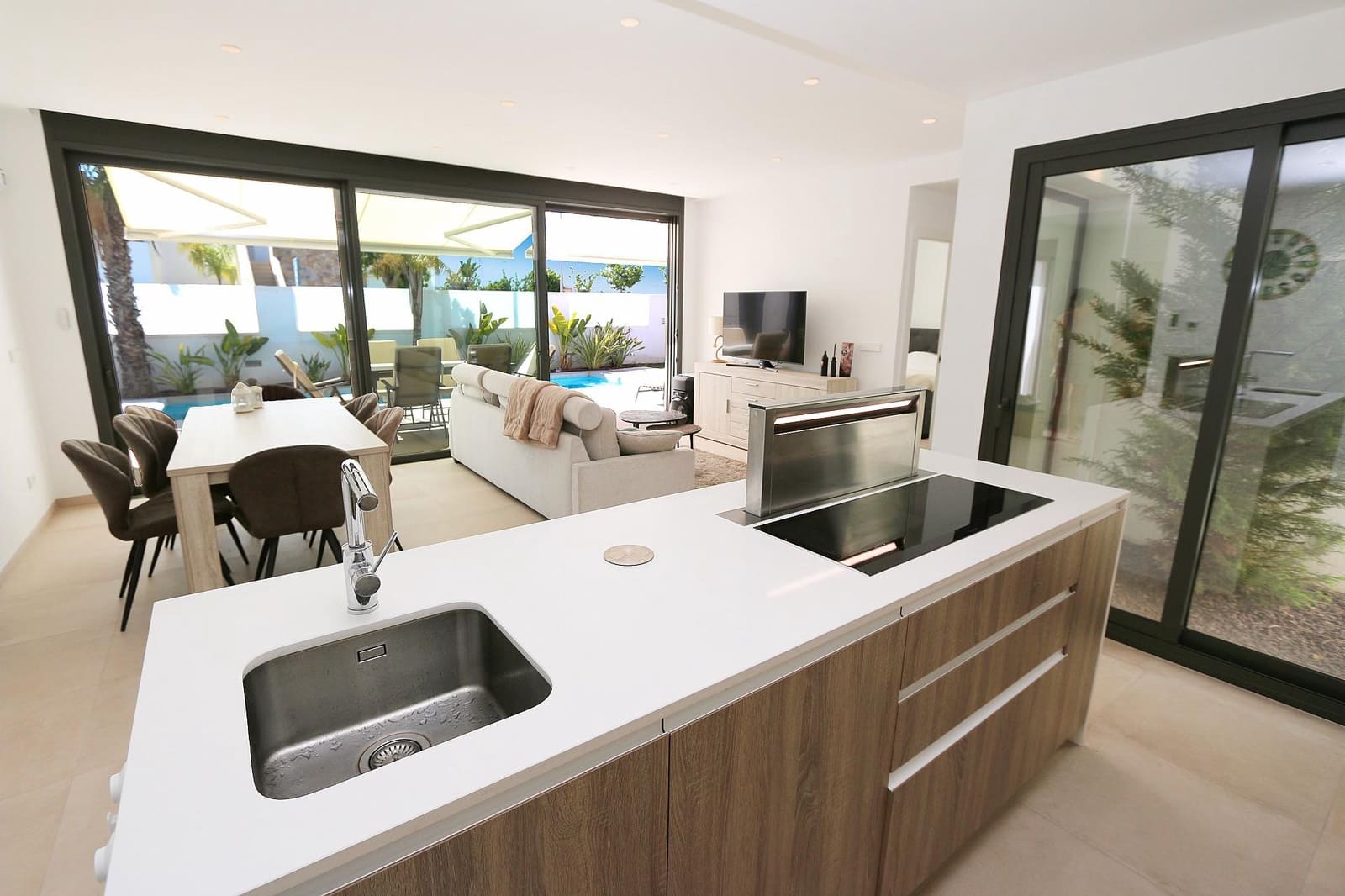 Chalet de 3 habitaciones en Pilar de la Horadada en venta - 445.000 € (Ref: 9735712)