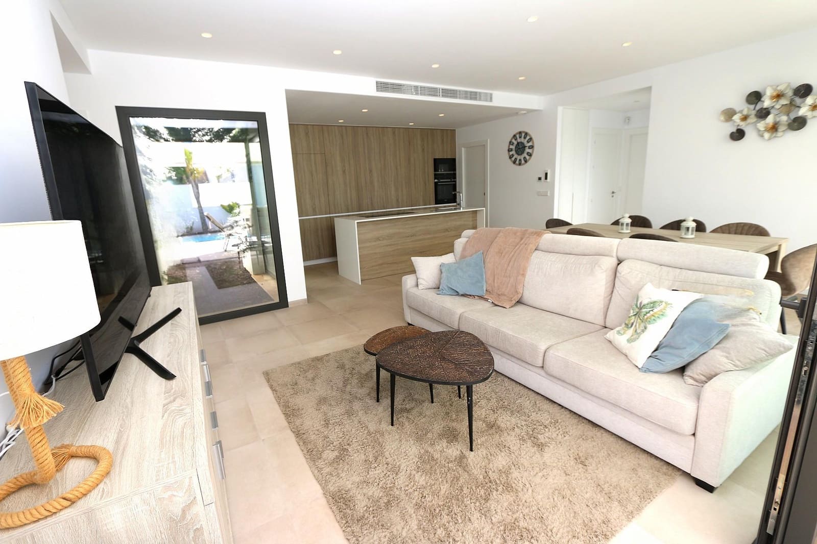 Chalet de 3 habitaciones en Pilar de la Horadada en venta - 445.000 € (Ref: 9735712)