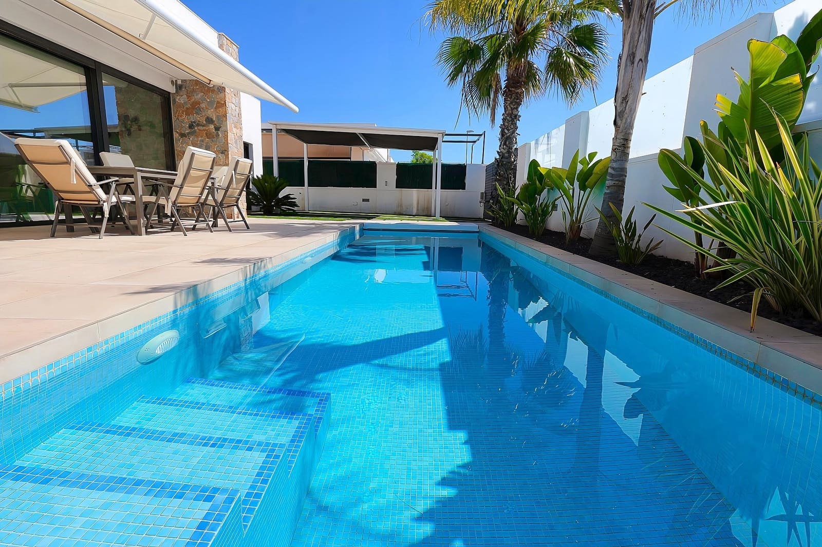 Chalet de 3 habitaciones en Pilar de la Horadada en venta - 445.000 € (Ref: 9735712)