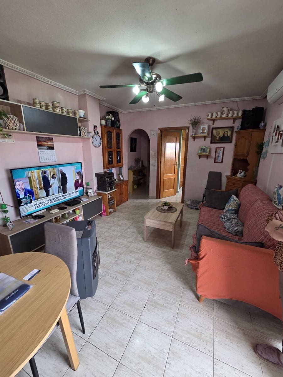 3 makuuhuone Kattohuoneisto myytävänä paikassa Torrevieja - 155 000 € (Ref: 9735722)