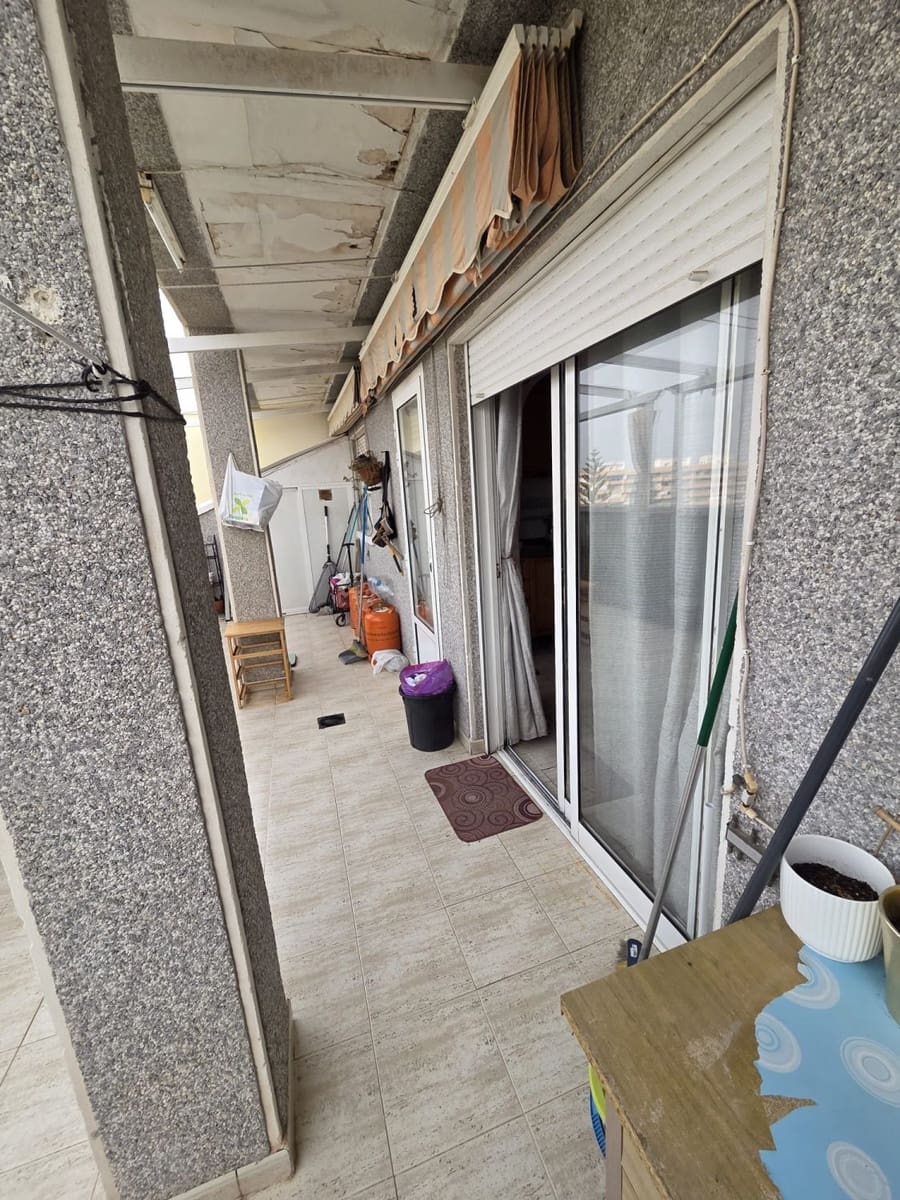 3 makuuhuone Kattohuoneisto myytävänä paikassa Torrevieja - 155 000 € (Ref: 9735722)