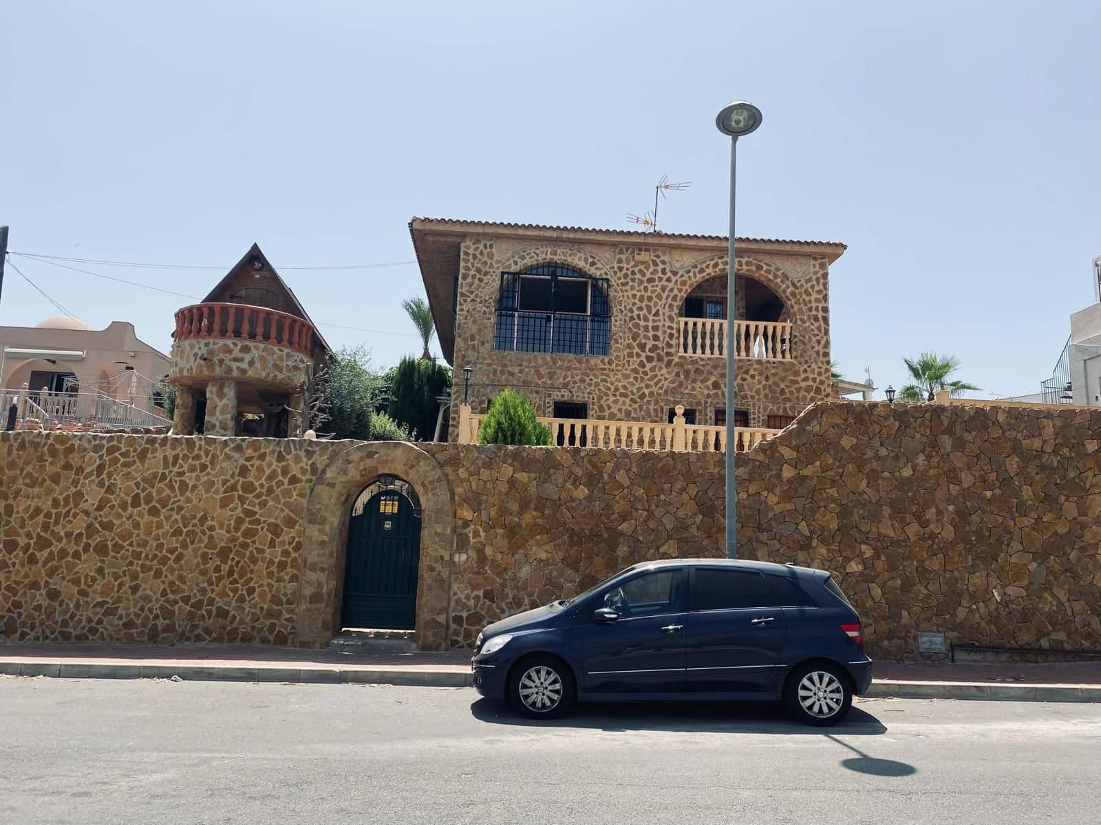 7 slaapkamer Villa te koop in La Siesta - € 545.000 (Ref: 9735723)