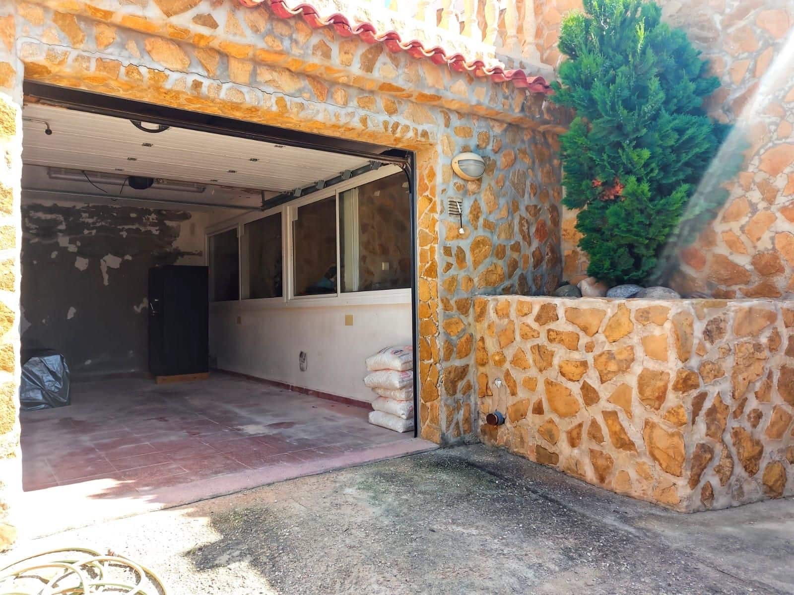 7 slaapkamer Villa te koop in La Siesta - € 545.000 (Ref: 9735723)