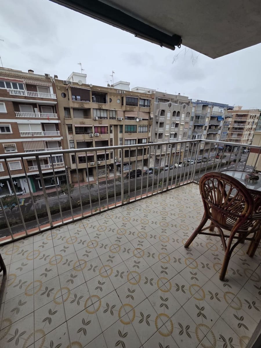2 chambre Appartement à vendre à Torrevieja - 167 000 € (Ref: 9735725)